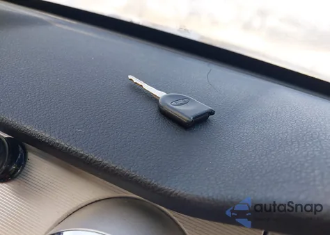 2008 Ford Mustang V6 Deluxe/V6 Premium z USA, uszkodzony, nr VIN 1ZVHT80N985126714